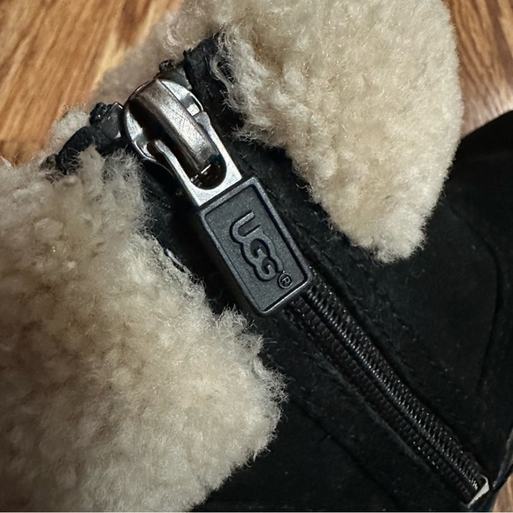 UGG Toddler's Jorie II Boot in Black - Picture 11 of 13